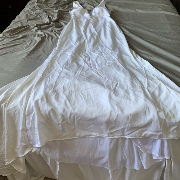 White Azazie mermaid stretch crepe chapel train wedding dress size 8 - Picture 7 of 15